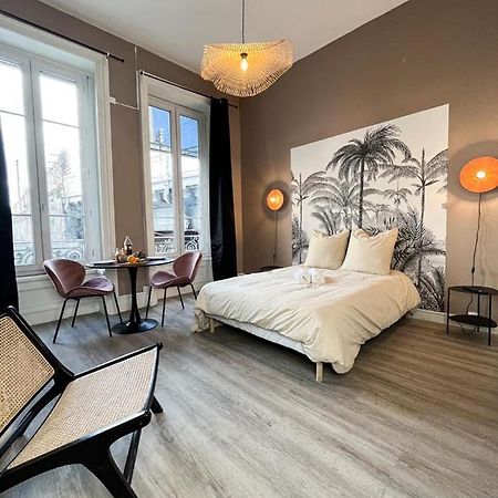 Suite Petra ลียง ภายนอก รูปภาพ